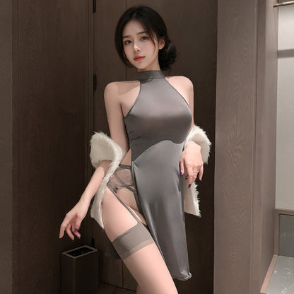 Fée et moi Halter Slit Cheongsam-Style Lingerie Set